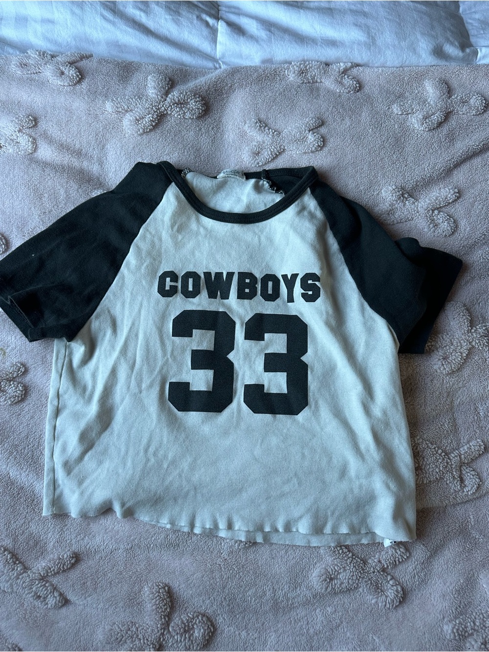 Brandy Melville Black and White Raglan Crop Top